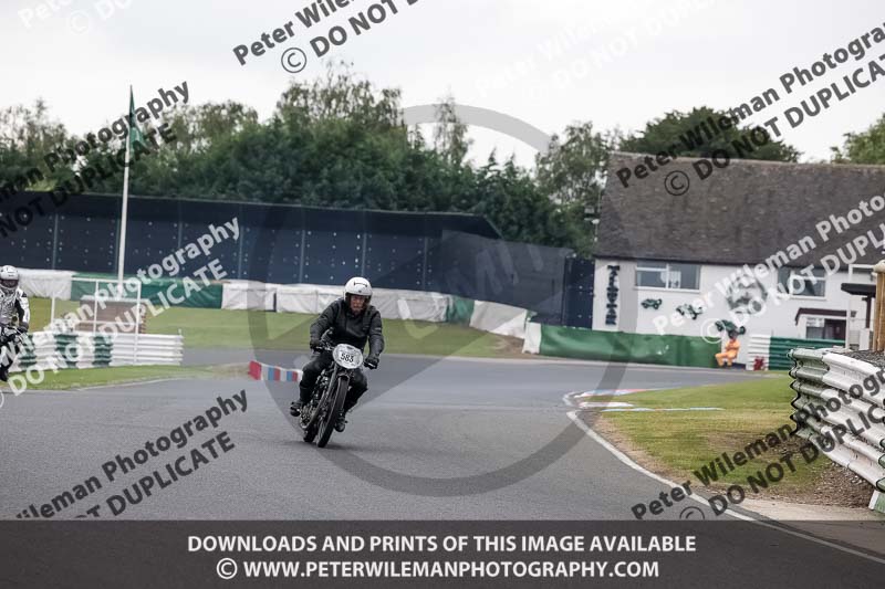 Vintage motorcycle club;eventdigitalimages;mallory park;mallory park trackday photographs;no limits trackdays;peter wileman photography;trackday digital images;trackday photos;vmcc festival 1000 bikes photographs